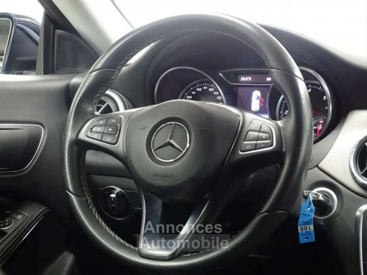 Mercedes CLA Shooting Brake 180 d ShootingBrake Urban - 10