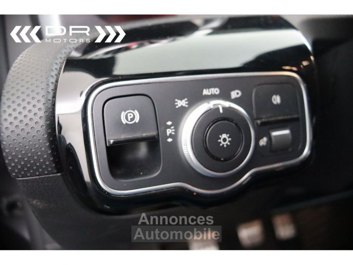 Mercedes Classe A 180 AMG LINE BUSINESS SOLUTION - NAVI WIDESCREEN - 29