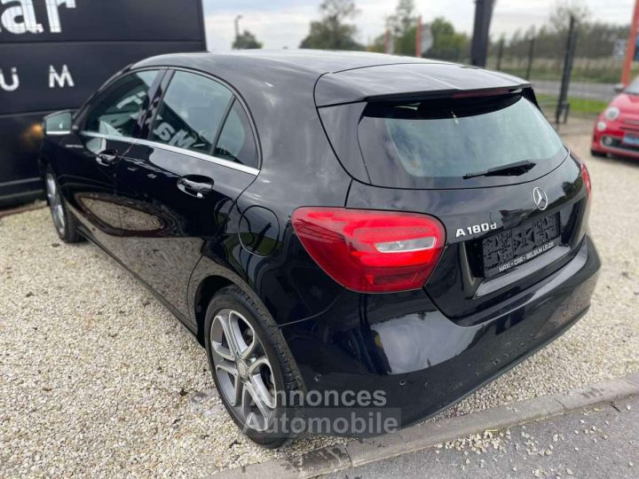 Mercedes Classe A 180 d -Capteurs avant et arrière- Sièges sport - 3