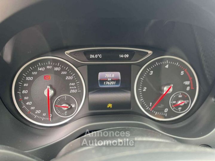 Mercedes Classe A 180 d -Capteurs avant et arrière- Sièges sport - 9