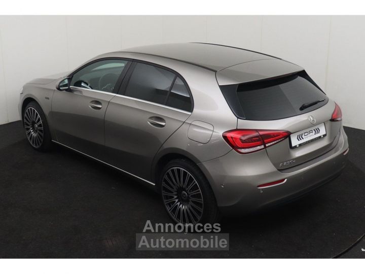 Mercedes Classe A 250 e-Hybrid - NAVI LED LEDER 20.150km!!! - 5