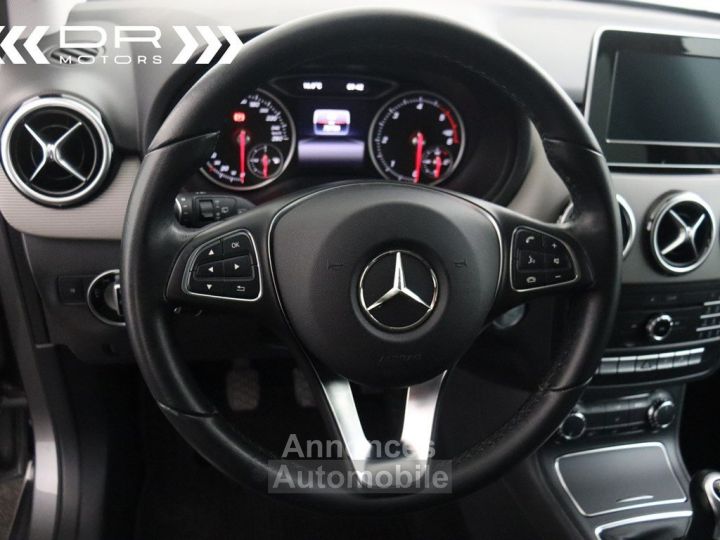 Mercedes Classe B 180 d STYLE EDITION PACK - NAVI LEDER KEYLESS ENTRY - 29