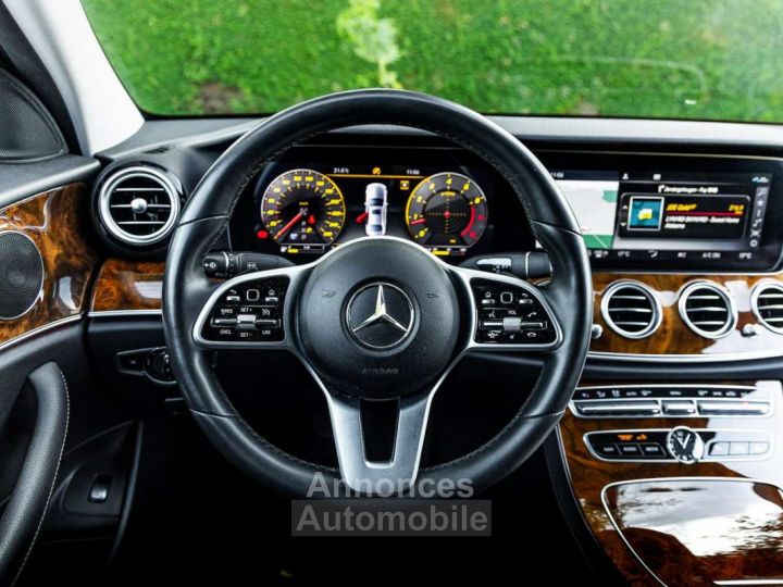 Mercedes Classe E 200 Berline - 25