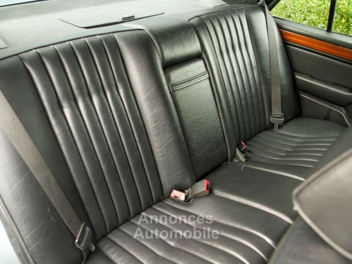 Mercedes Classe E 260 Pullman Limousine 6 Doors V124 - 11