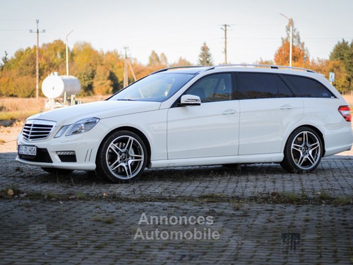 Mercedes Classe E Class estate 63 amg 212 5461 cc 517 BHP - 29