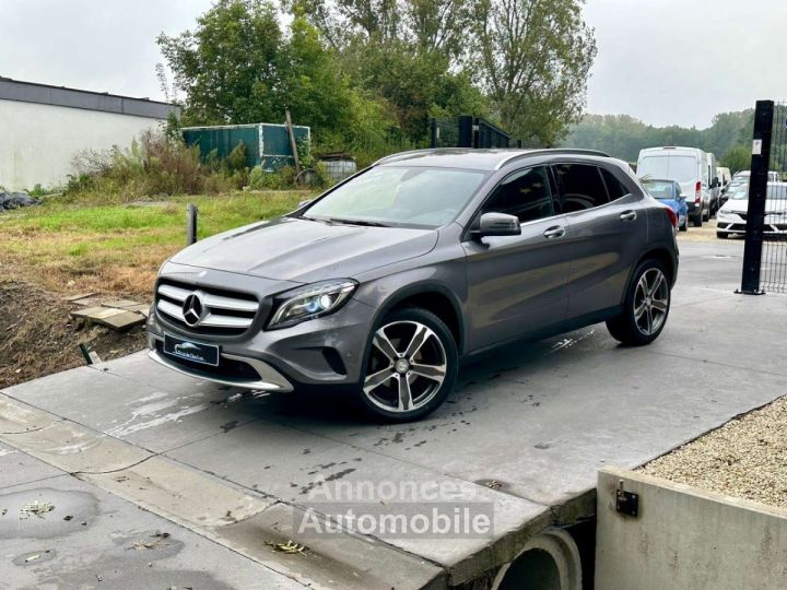 Mercedes Classe GLA 180 - 122 cv ! S. Chauffants Navi PDC Eu6b - 10