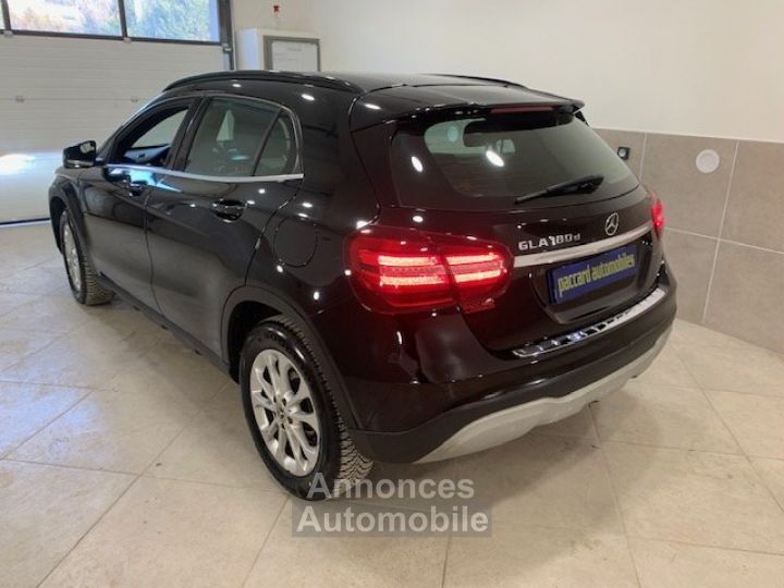 Mercedes Classe GLA 180 D INSPIRATION 7G-DCT TVA RECUP GARANTIE 1 AN !!! - 2