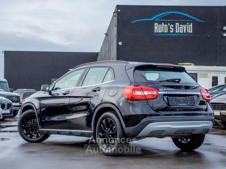 Mercedes Classe GLA 180 d - PARKEERCAMERA - NAVIGATIE - AIRCO - STIJL PAKKET - ZETELVERWARMING - EURO 6B - 2