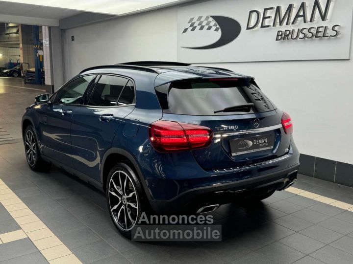 Mercedes Classe GLA 180 Sport Utility Vehicle - 3