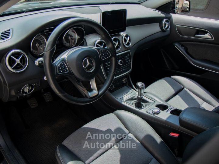 Mercedes Classe GLA 180d - PARKEERCAMERA - NAVIGATIE - AIRCO - STIJL PAKKET - EURO 6B - 11