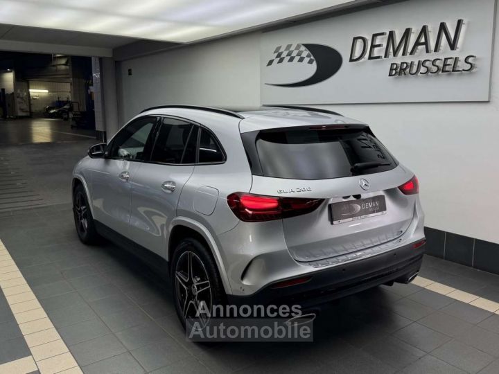 Mercedes Classe GLA 200 AMG Line - 3