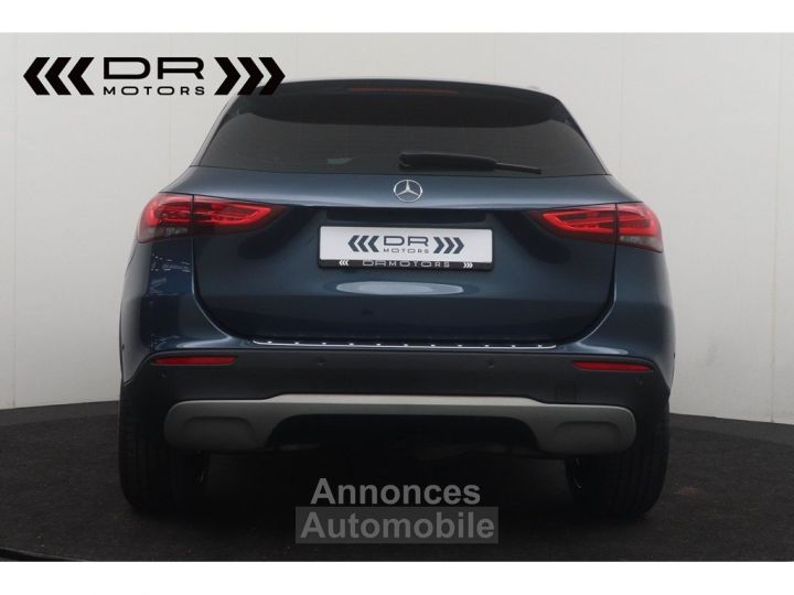 Mercedes Classe GLA 200 D 7 GTRONIC BUSINESS SOLUTION - NAVI WIDESCREEN - 7