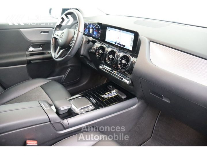 Mercedes Classe GLA 200 D 7 GTRONIC BUSINESS SOLUTION - NAVI WIDESCREEN - 15