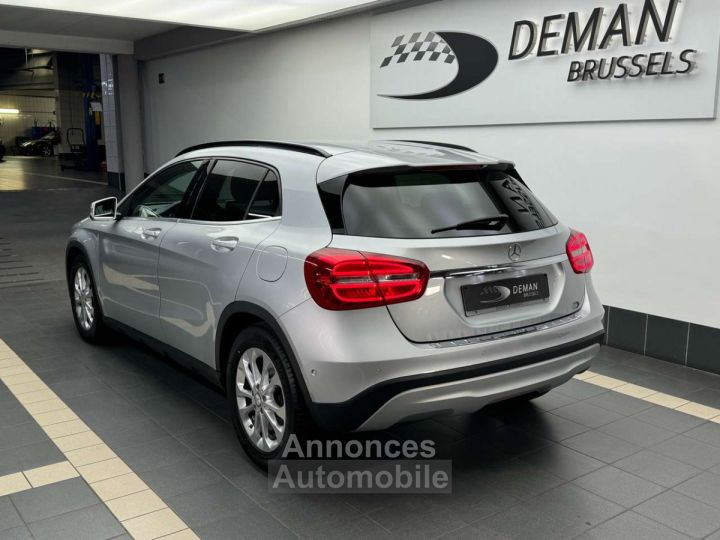 Mercedes Classe GLA 200 Finition Style Boîte Auto- Caméra - 3