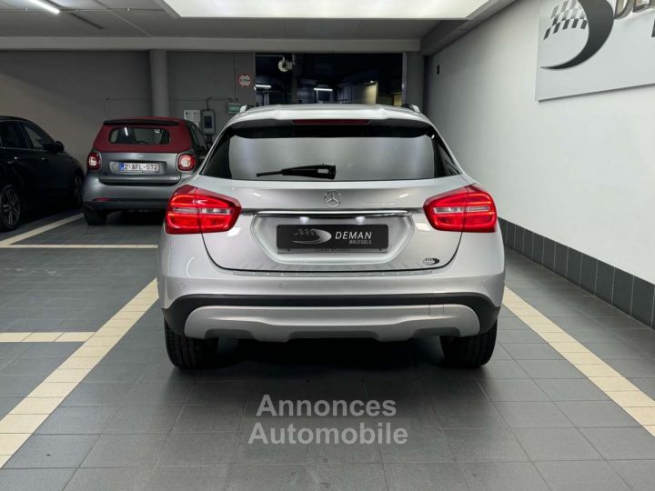 Mercedes Classe GLA 200 Finition Style Boîte Auto- Caméra - 4