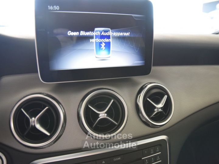 Mercedes Classe GLA 200 Premium Plus Urbain Business AMG PANO-ROOF - 9