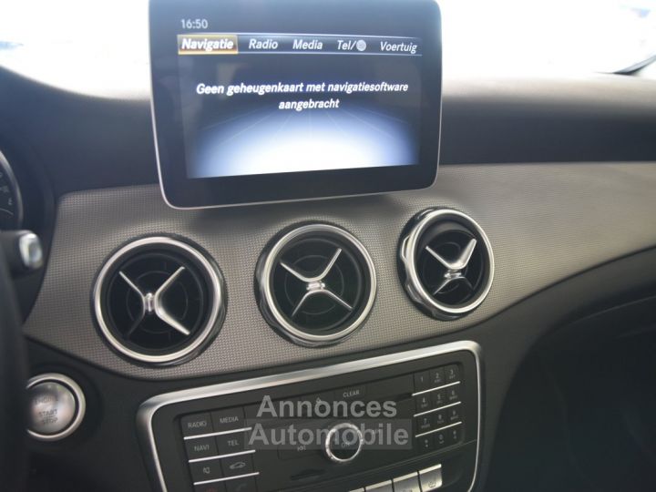 Mercedes Classe GLA 200 Premium Plus Urbain Business AMG PANO-ROOF - 10