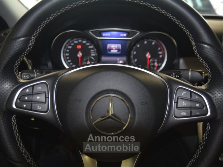 Mercedes Classe GLA 200 Premium Plus Urbain Business AMG PANO-ROOF - 12
