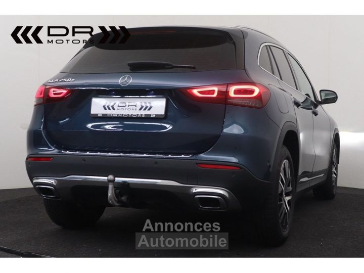 Mercedes Classe GLA 250 7 GTRONIC LUXURY LINE - LEDER NAVI DAB PANODAK MIRROR LINK - 5