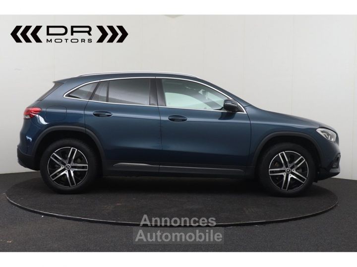 Mercedes Classe GLA 250 7 GTRONIC LUXURY LINE - LEDER NAVI DAB PANODAK MIRROR LINK - 8