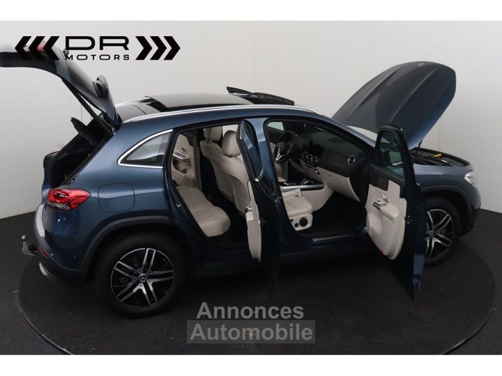 Mercedes Classe GLA 250 7 GTRONIC LUXURY LINE - LEDER NAVI DAB PANODAK MIRROR LINK - 12