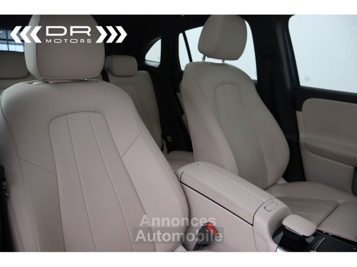 Mercedes Classe GLA 250 7 GTRONIC LUXURY LINE - LEDER NAVI DAB PANODAK MIRROR LINK - 13