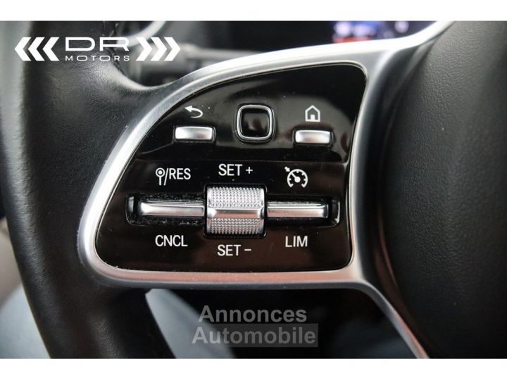 Mercedes Classe GLA 250 7 GTRONIC LUXURY LINE - LEDER NAVI DAB PANODAK MIRROR LINK - 29