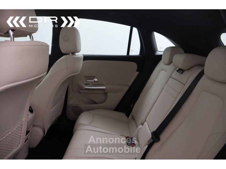 Mercedes Classe GLA 250 7 GTRONIC LUXURY LINE - LEDER NAVI DAB PANODAK MIRROR LINK - 43