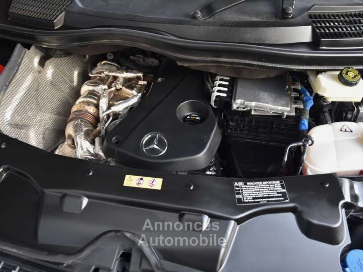 Mercedes Classe V 300 d L2 AVANTGARDE AMG LINE - 6