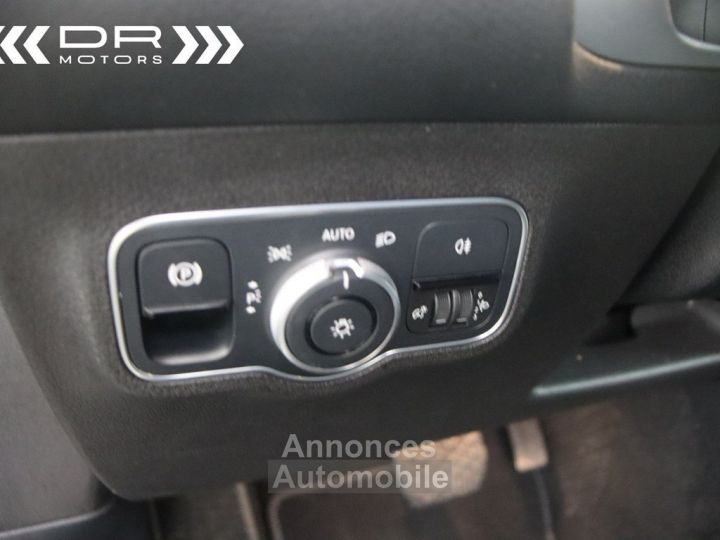 Mercedes GLB 200 d 7G Tronic BUSINESS SOLUTIONS - WIDESCREEN LEDER NAVI MIRROR LINK TREKHAAK - 37