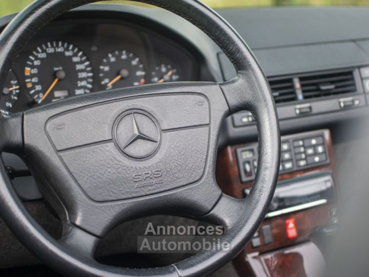 Mercedes SL SL320 - 17