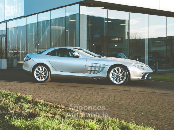 Mercedes SLR McLaren - 13