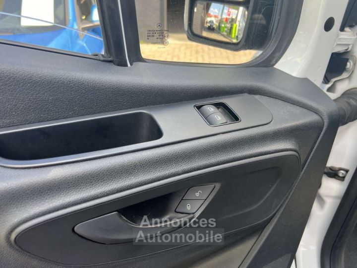 Mercedes Sprinter 315CDi L2 H2 3 Zit Uitbekleed - 10