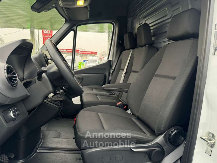 Mercedes Sprinter 315CDi L3 H3 3 Zit Uitbekleed - 10