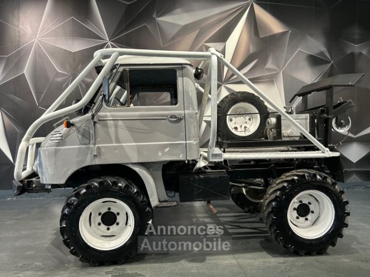 Mercedes Unimog 411 35 CH - 3