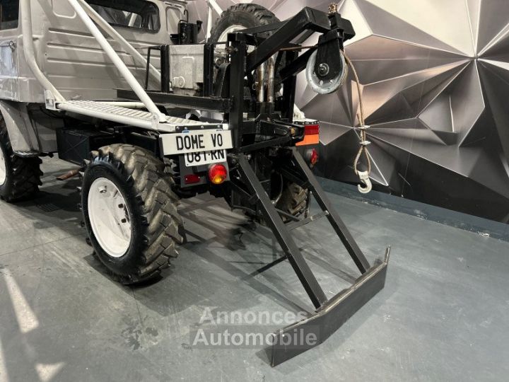 Mercedes Unimog 411 35 CH - 12