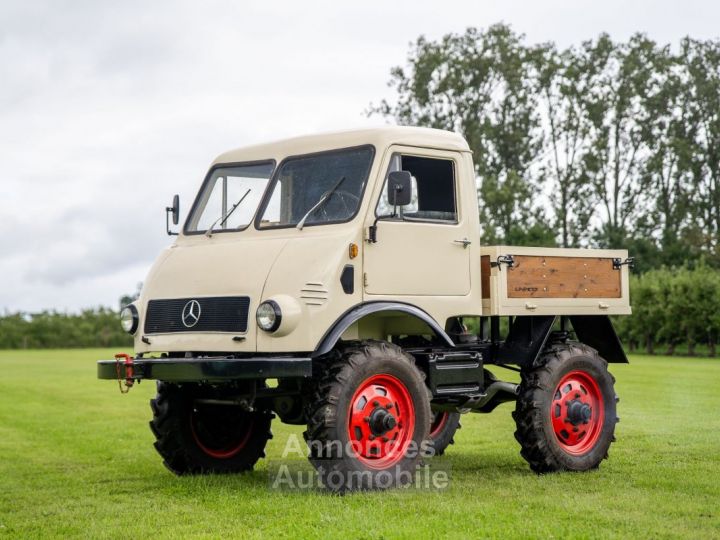 Mercedes Unimog Benz  type 401 - 1