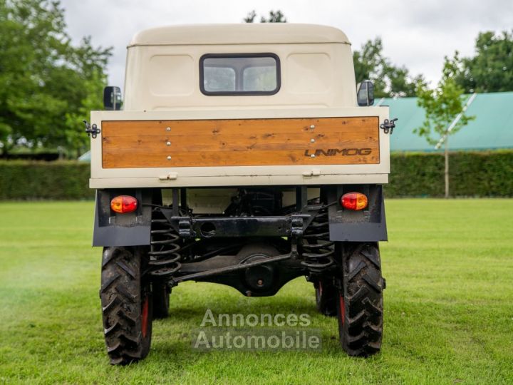 Mercedes Unimog Benz  type 401 - 14