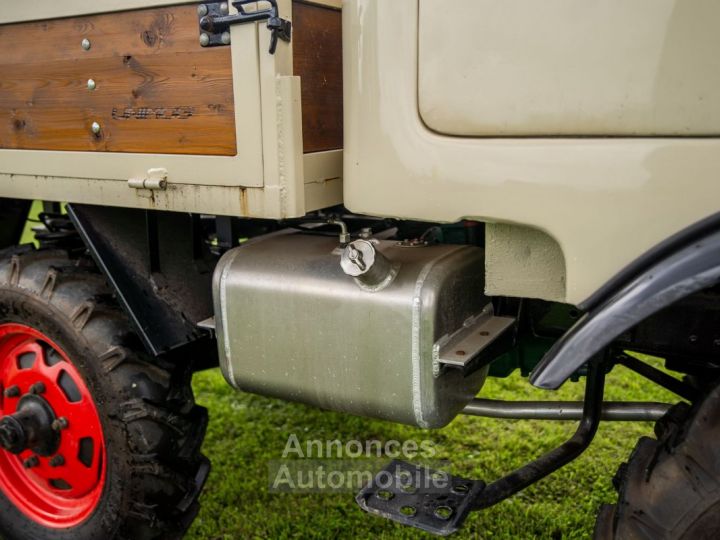 Mercedes Unimog Benz  type 401 - 26