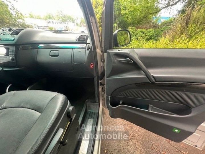 Mercedes Viano 2.2 CDI kompakt - Behindertenulbau - 14