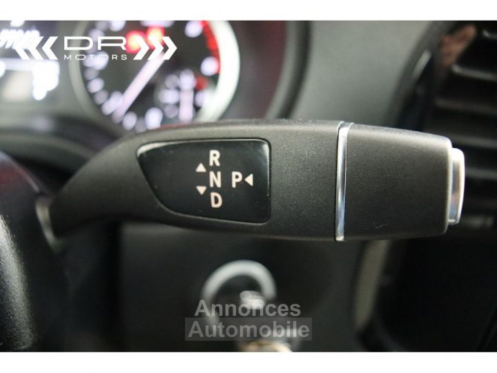 Mercedes Vito 114 CDI 9G TRONIC 9PL - NAVI MIRROR LINK 33.053,7€ excl btw - 33