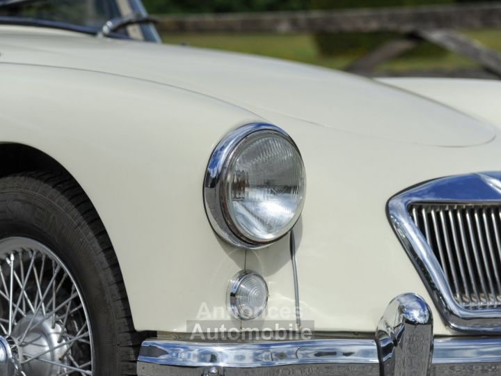 MG MGA Coupe - 6