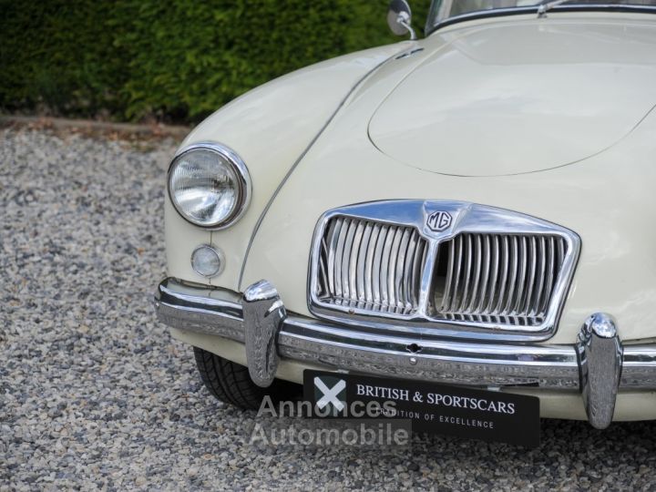 MG MGA Coupe - 21