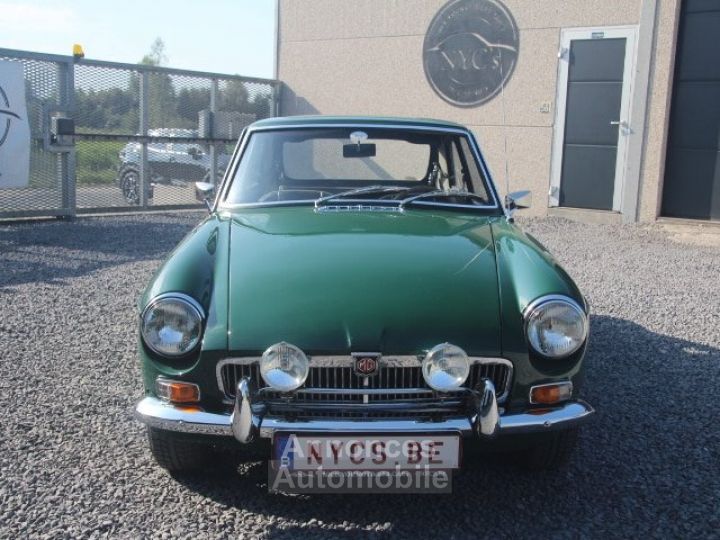 MG MGB GT B - 2