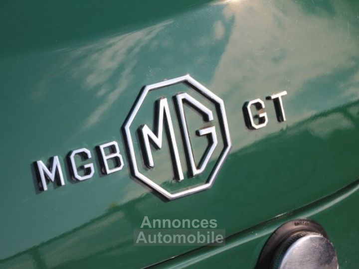 MG MGB GT B - 77