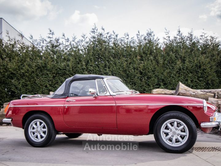 MG MGB Tourer 1.8 Cabrio Overdrive - OLDTIMER - RWD - LEDER - 2