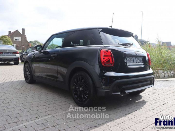 Mini Cooper AUT 3-D APPLE CARPL NAVI BLACK-PACK 16 - 5