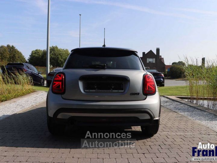 Mini Cooper AUT 3-D APPLE CARPL NAVI BLACK-PACK 16 - 6