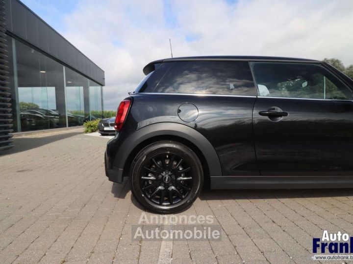 Mini Cooper AUT 3-D APPLE CARPL NAVI BLACK-PACK 16 - 37