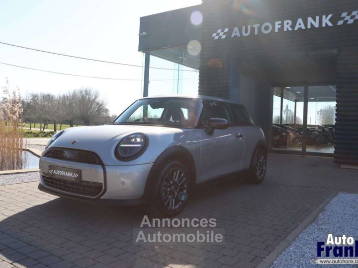 Mini Cooper 3D CLASSIC AUT NAVI CAM VERW ZETLS - 3